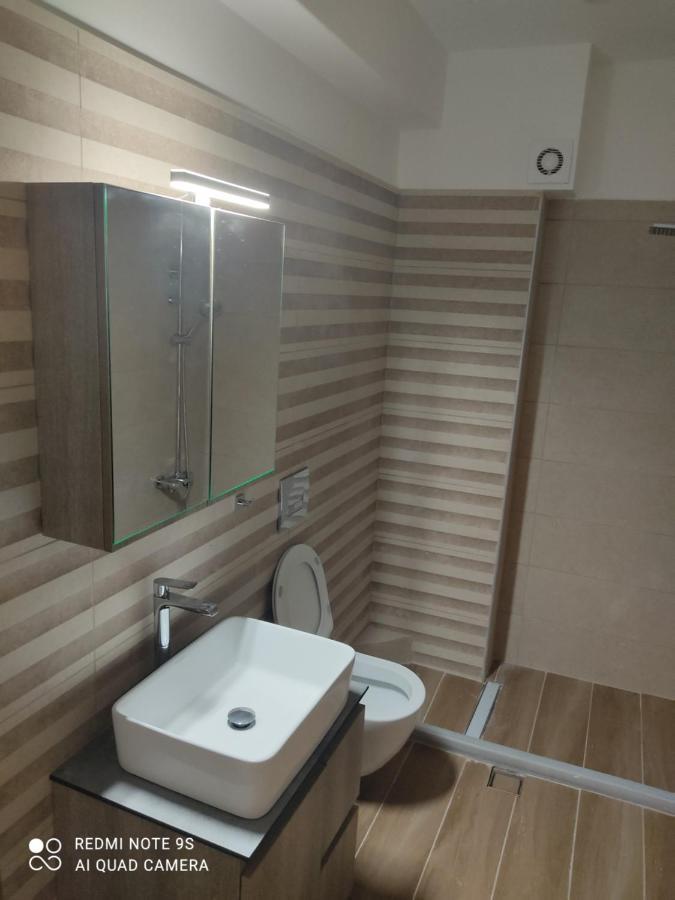 Blue Rose Luxury And Comfort Apartment At The Centre Of Preweza Zewnętrze zdjęcie